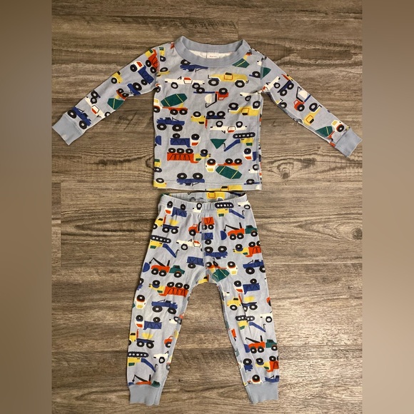 Bundle of 3T Long Sleeved Hanna Andersson Pajamas - Picture 2 of 7